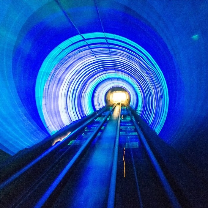 blue tunel