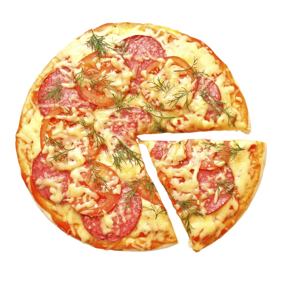 Пицца сверху на белом фоне красивая с отдельным кусочком