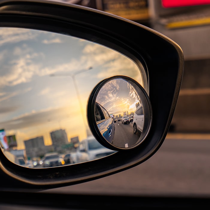 rear view mirror traffic