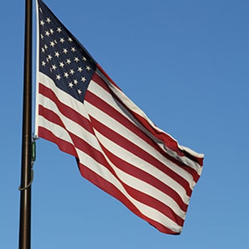 Advanced-degree-veterans-forum-american-flag