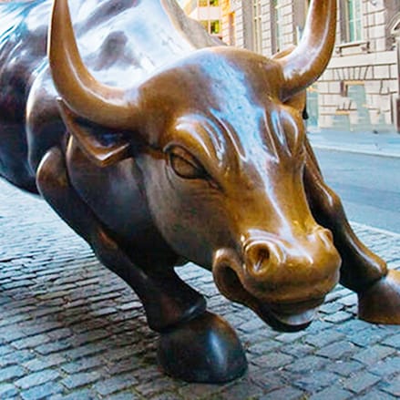 Image of the wall street bull sculpture